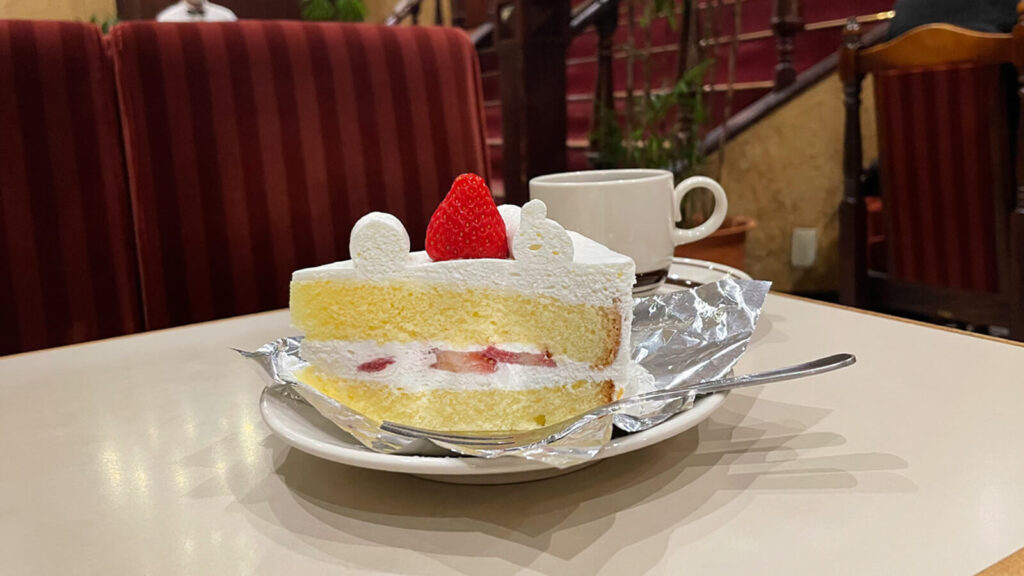 ショートケーキとブレンドコーヒー